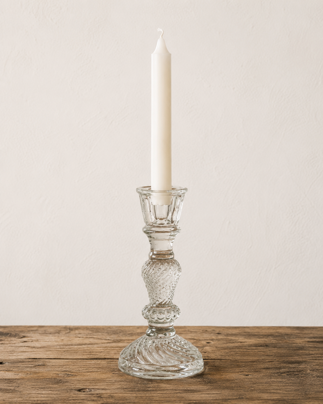 Kerzenhalter Liv aus klarem strukturiertem Glas 20,5 cm