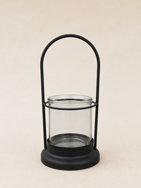 Schwarze Laterne Liva aus Metall mit herausnehmbarem Glas