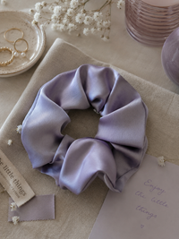 Seiden-Scrunchie „Lavendel“